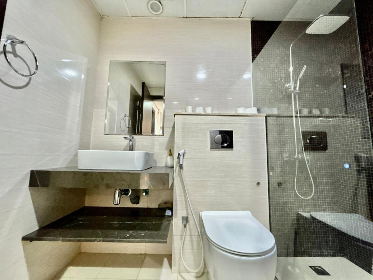 Homes2retreat - Serene 2br Getaway With Stunning Views Apartment Dubai