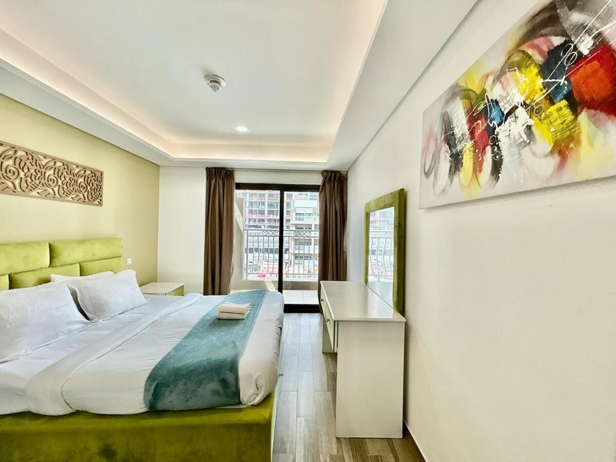 Homes2retreat - Serene 2br Getaway With Stunning Views Apartment